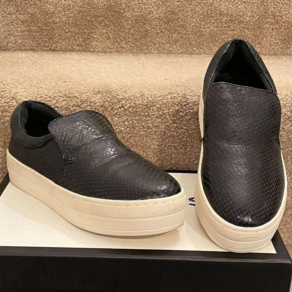 NIB $150 Black Embossed Leather J/SLIDES Harry Slip On 7 M